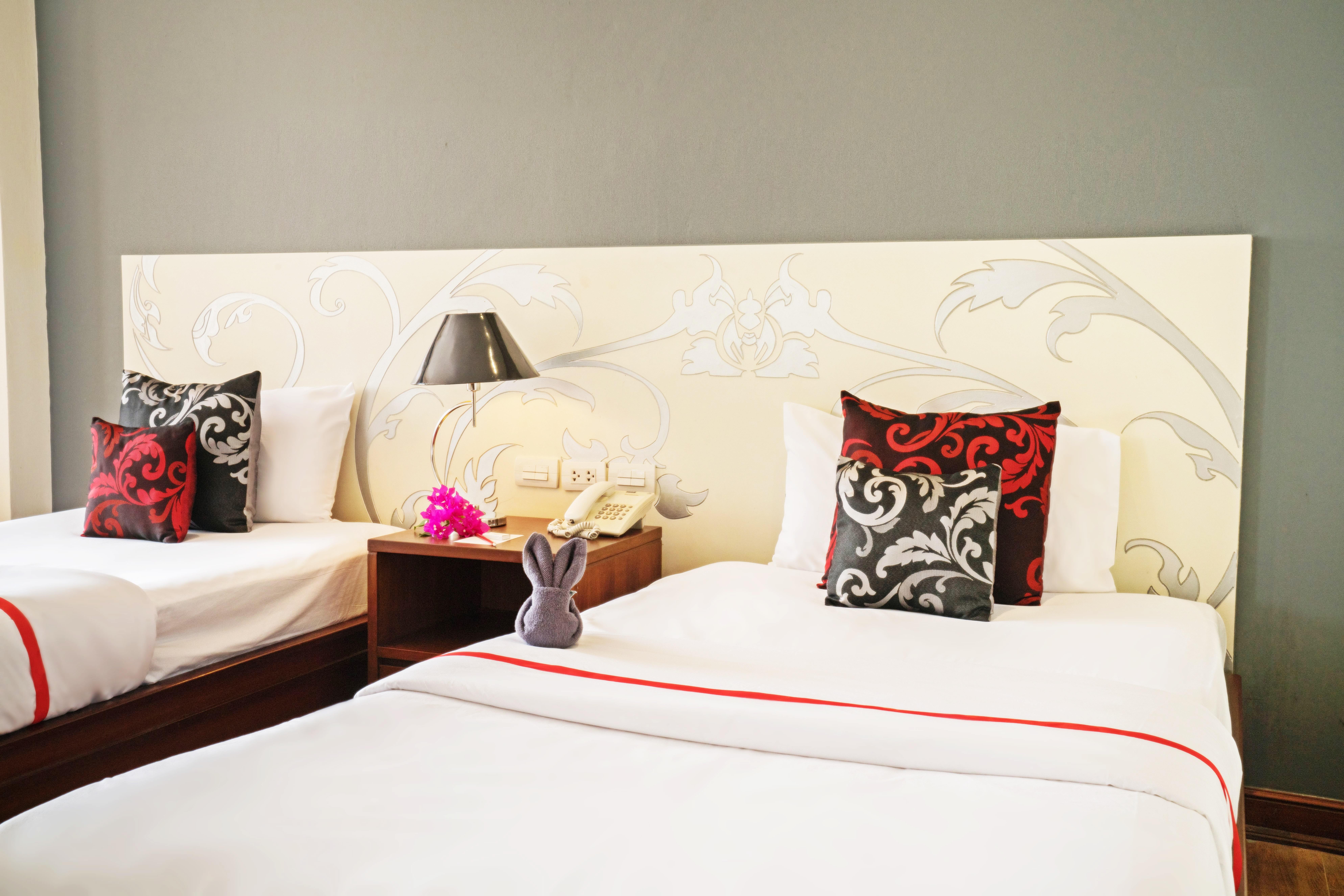 Grand Jomtien Palace Hotel - Sha Extra Plus Exterior photo