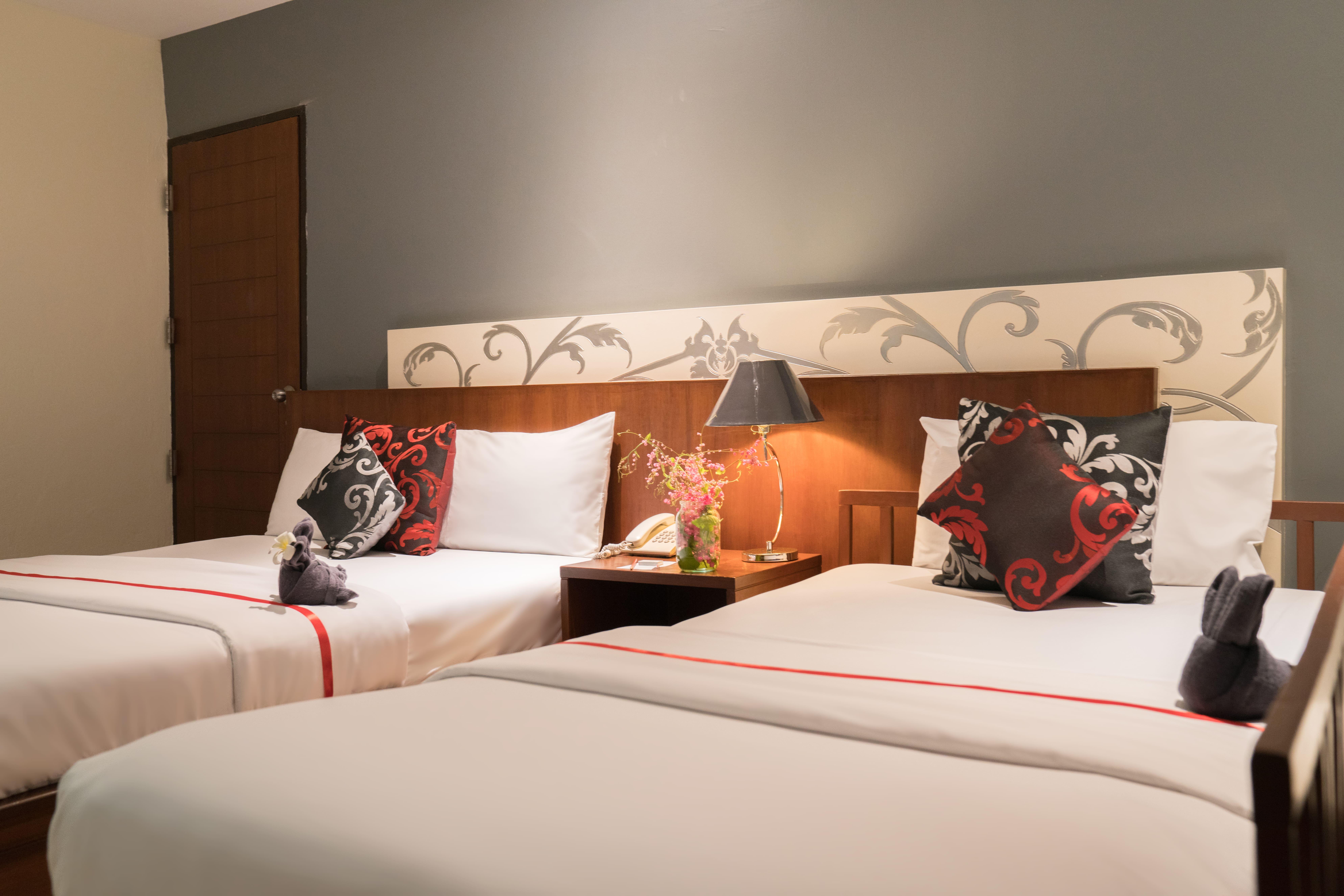 Grand Jomtien Palace Hotel - Sha Extra Plus Exterior photo