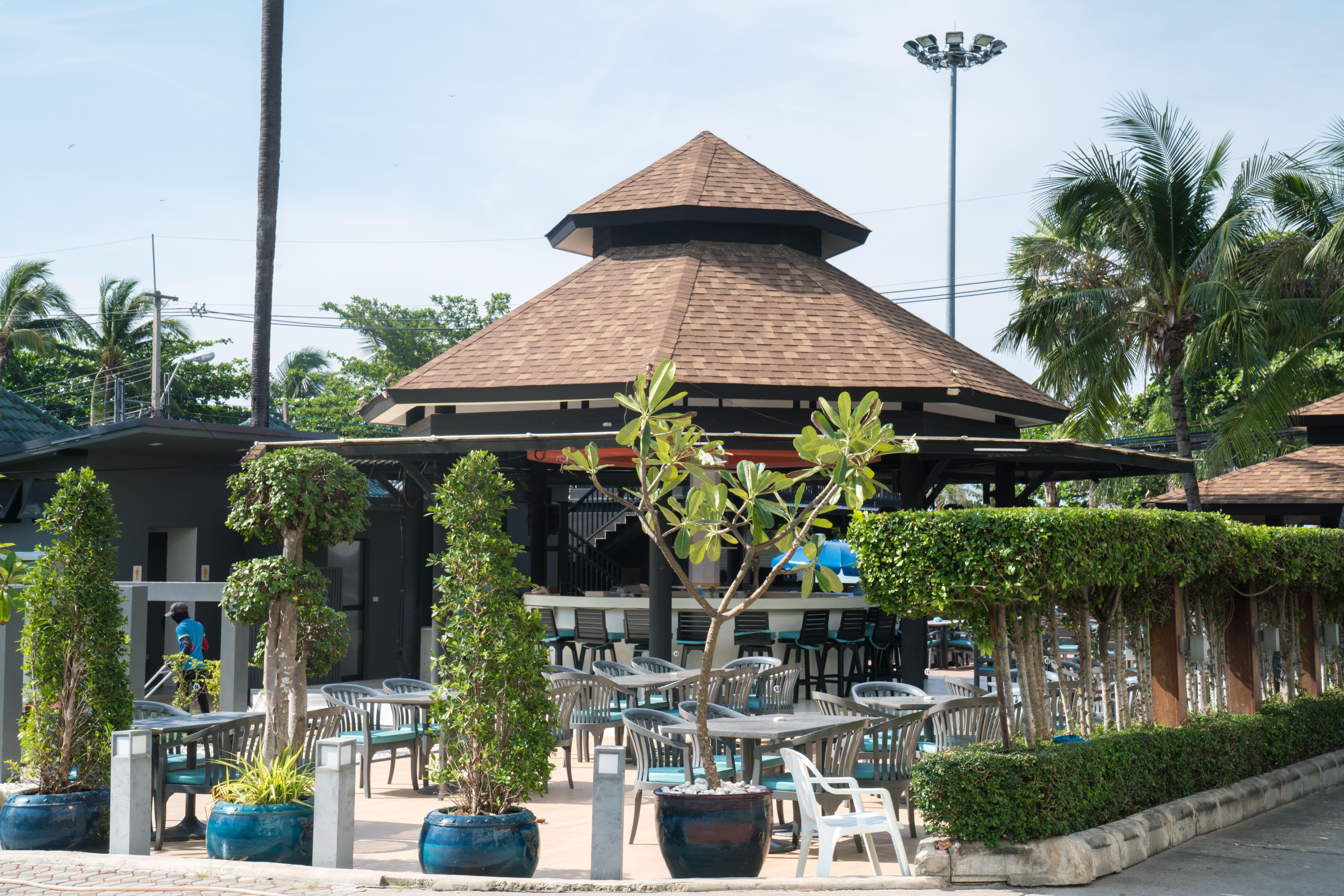 Grand Jomtien Palace Hotel - Sha Extra Plus Exterior photo