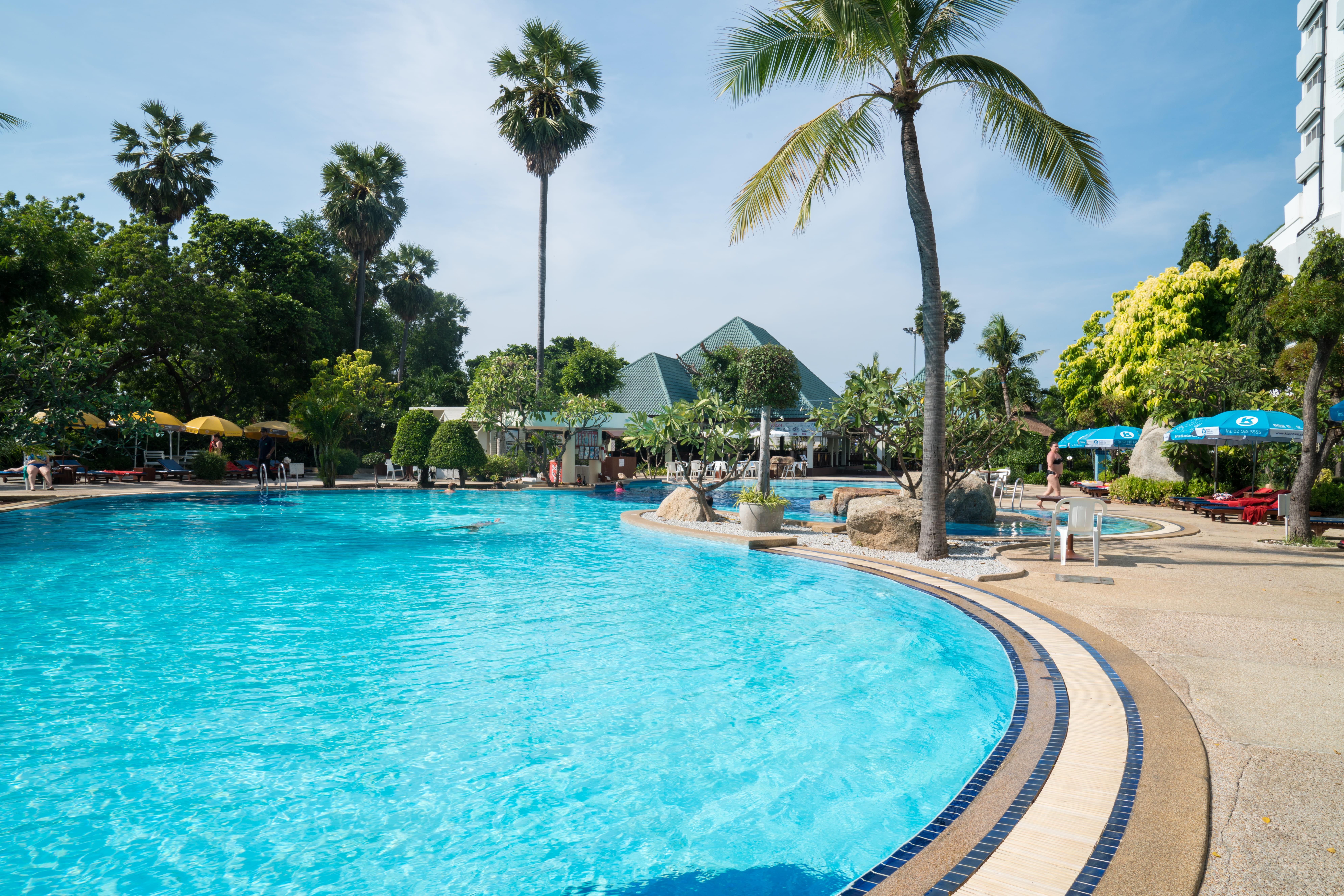 Grand Jomtien Palace Hotel - Sha Extra Plus Exterior photo
