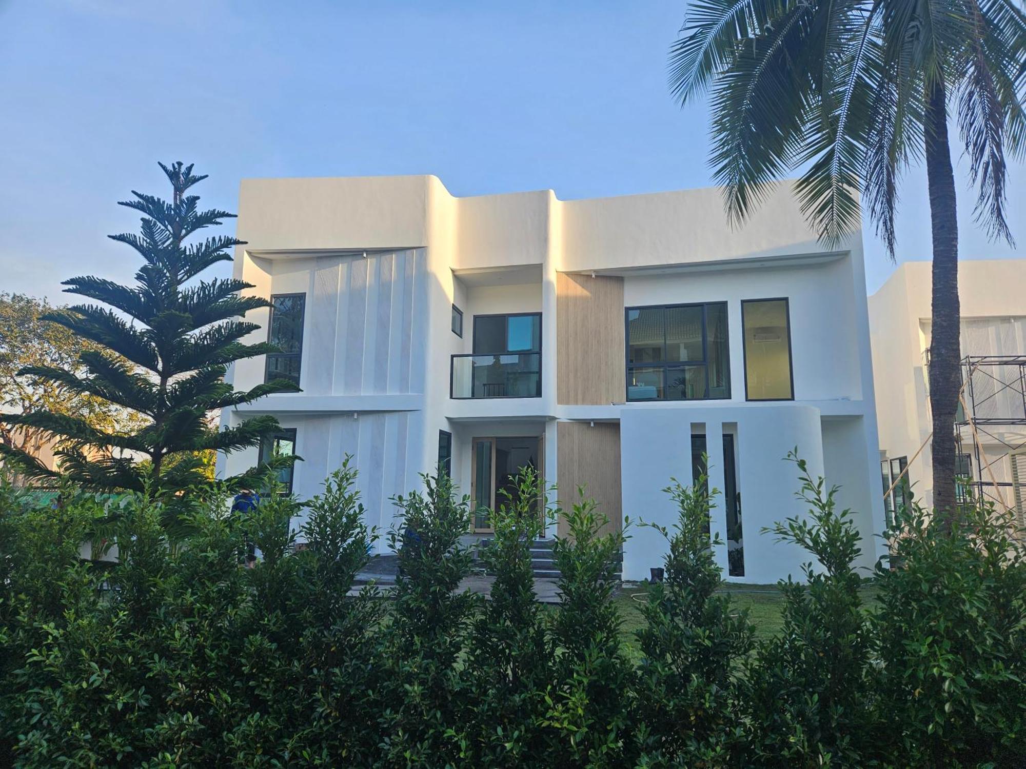 Grand Jomtien Palace Hotel - Sha Extra Plus Exterior photo